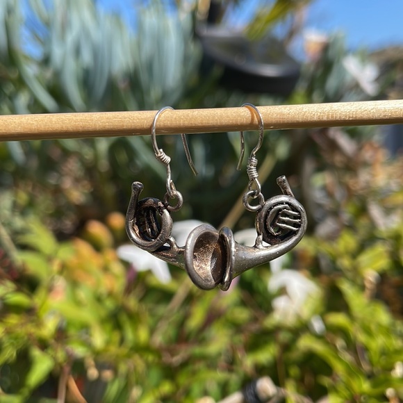 Sterling silver musical instrument earrings - Picture 6 of 12